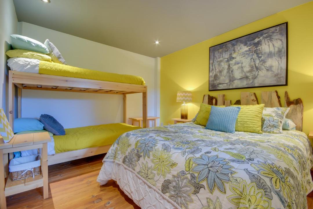 Photo of Bedroom in Les Pays-d'en-Haut Regional County Municipality