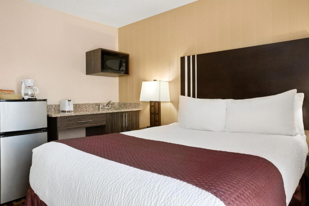 Photo of Bedroom in Sylvan Lake