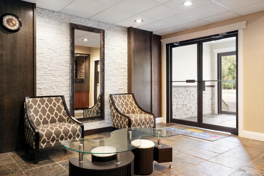 Photo of Livingroom in Sylvan Lake