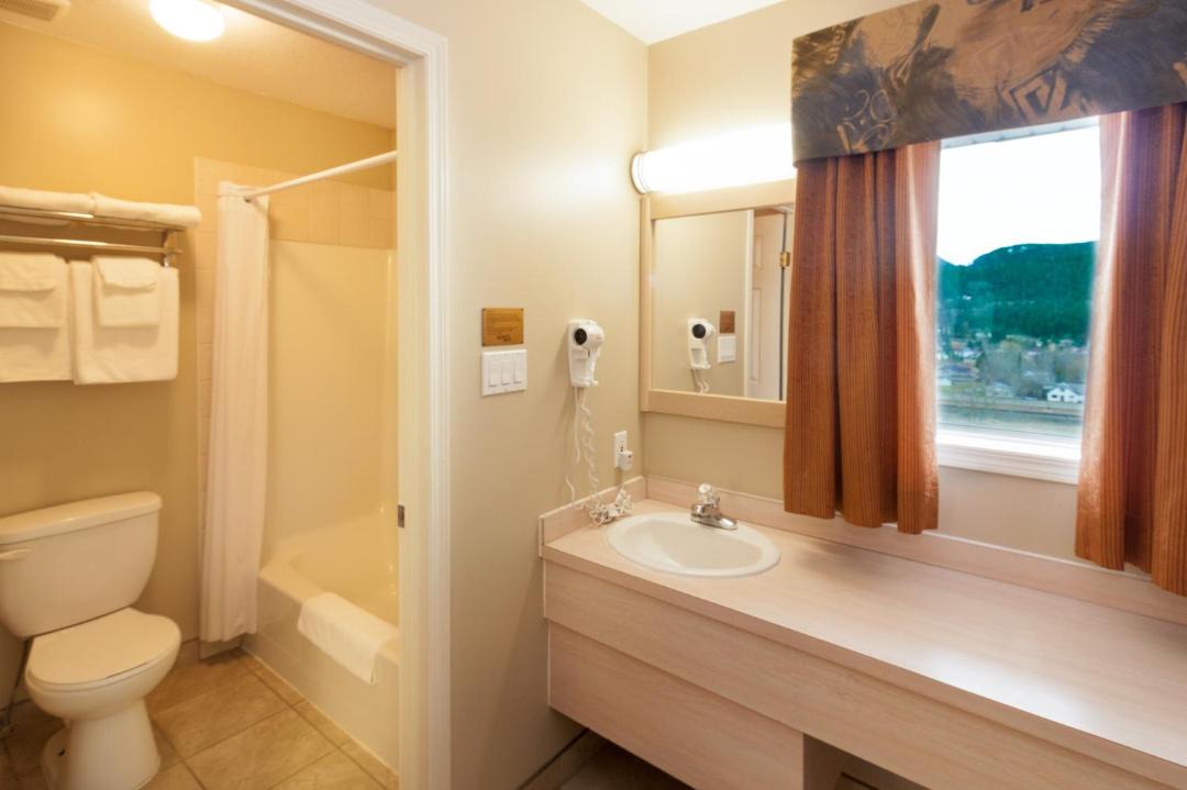 Photo of Bathroom in Coleman
