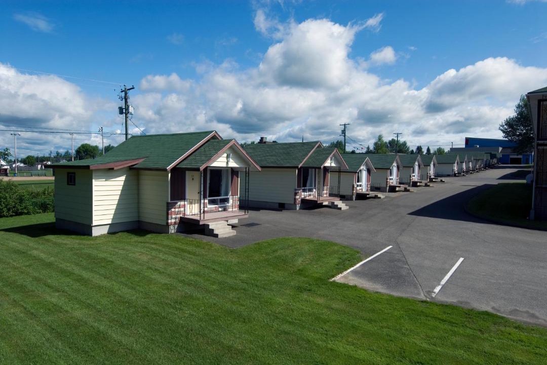 Photo of Buildings in St. Leonard