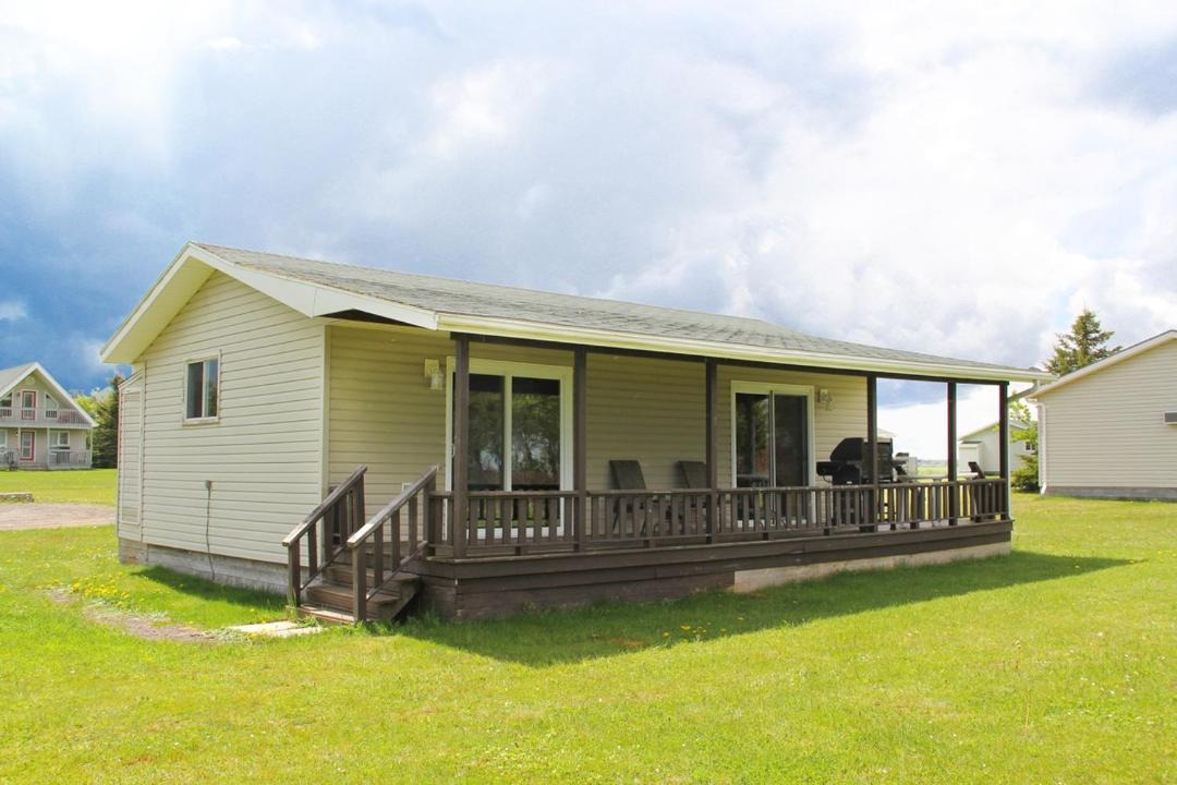 Photo of Buildings in Cavendish