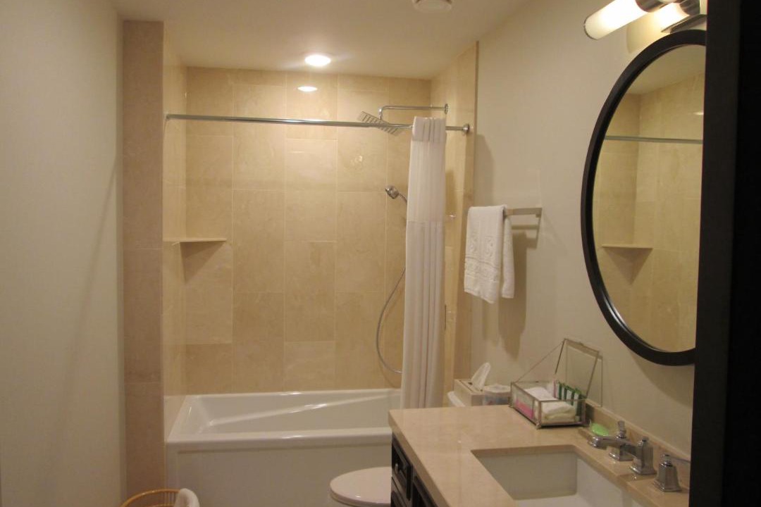 Photo of Bathroom in Queens Square