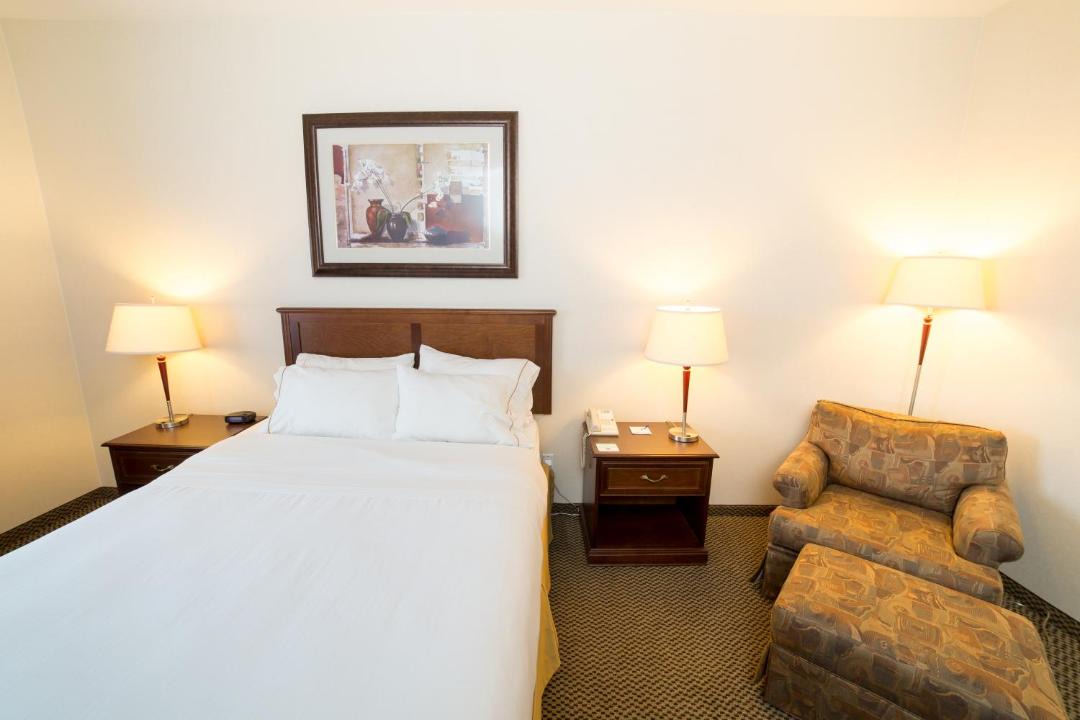 Photo of Bedroom in Drayton Valley