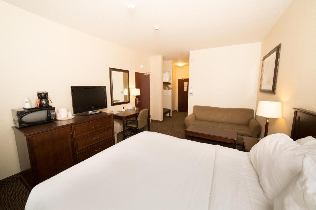 Photo of Bedroom in Slave Lake