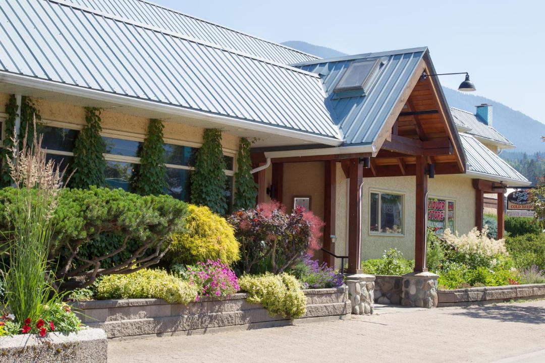 Photo of Others in Nakusp