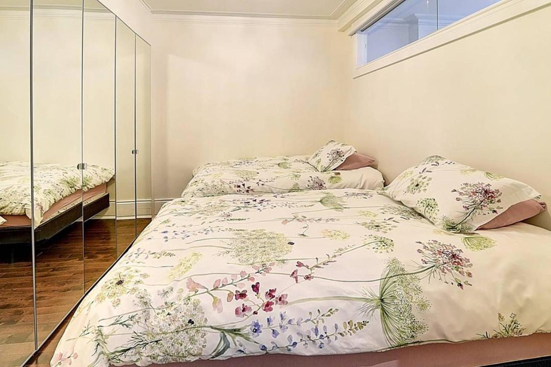 Photo of Bedroom in Outremont
