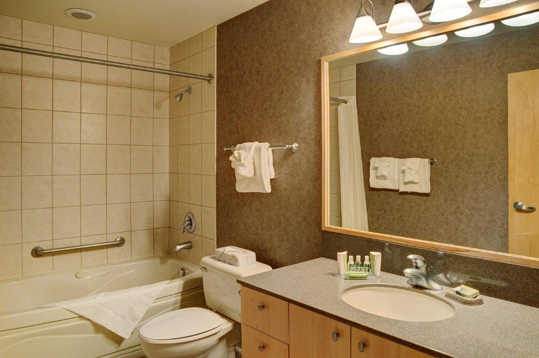 Photo of Bathroom in Gimli