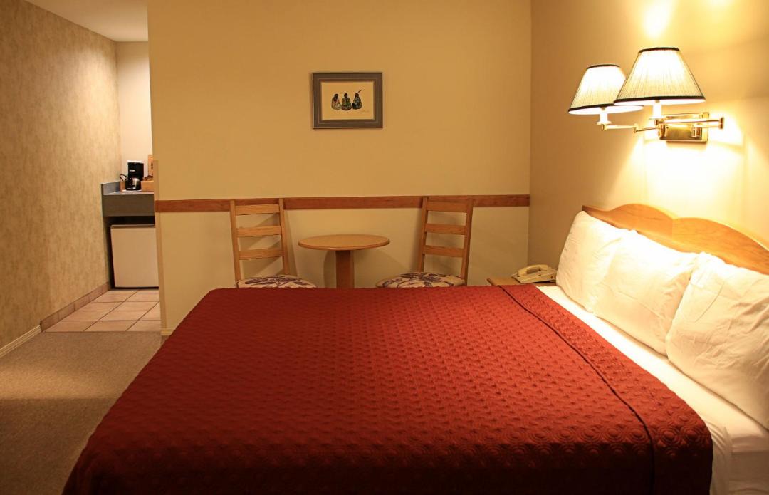 Photo of Bedroom in Clinton