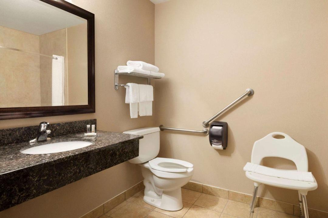 Photo of Bathroom in Innisfail