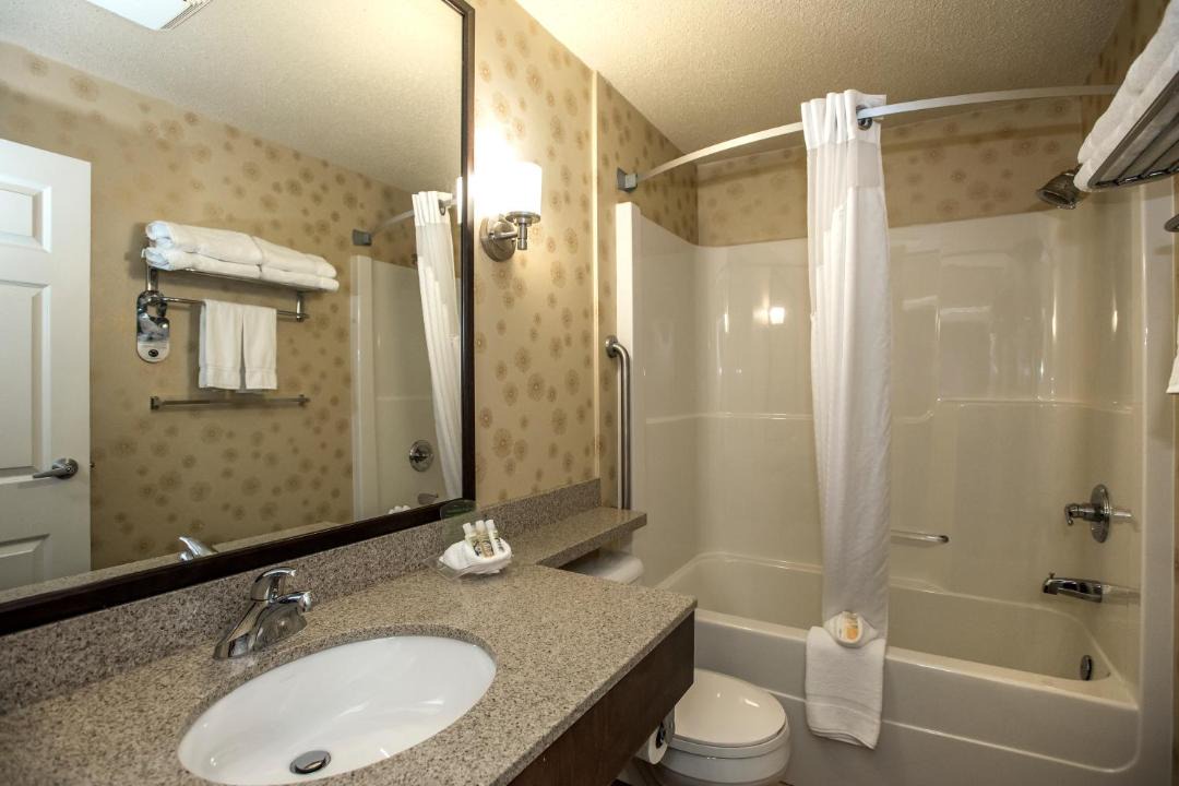 Photo of Bathroom in South Lethbridge