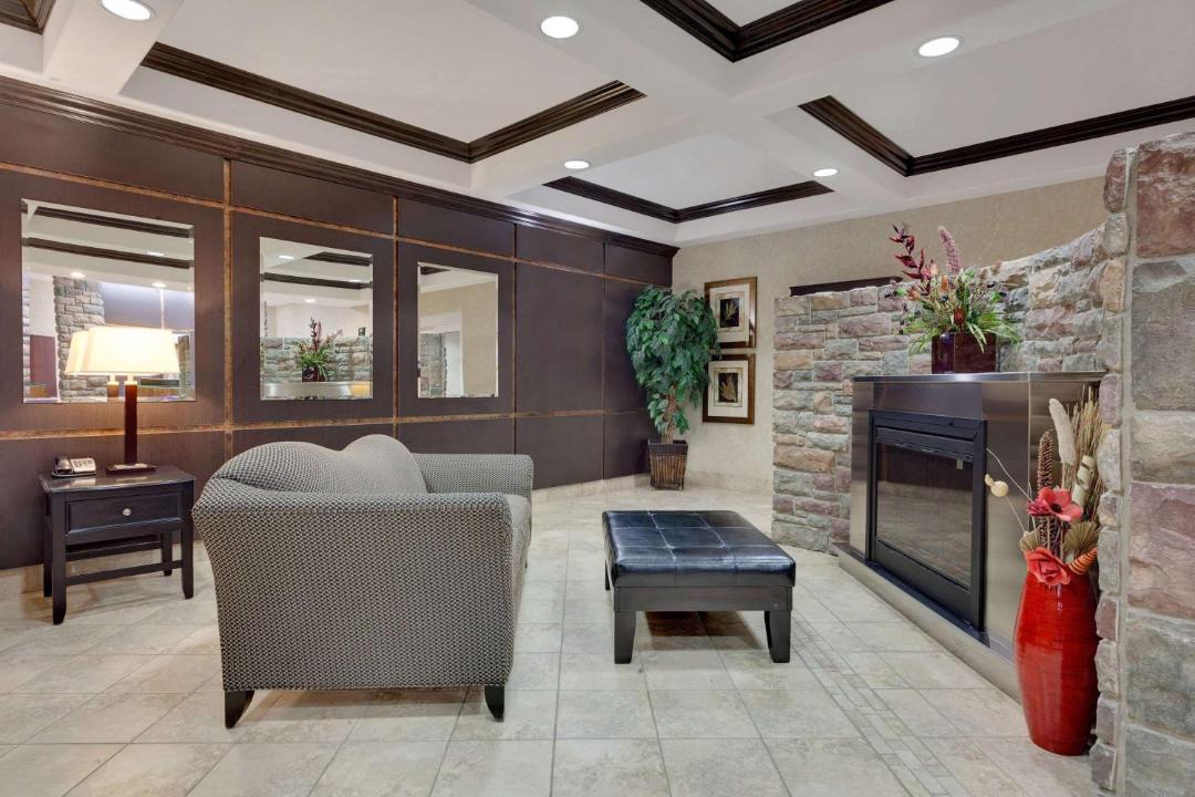 Photo of Livingroom in Stettler