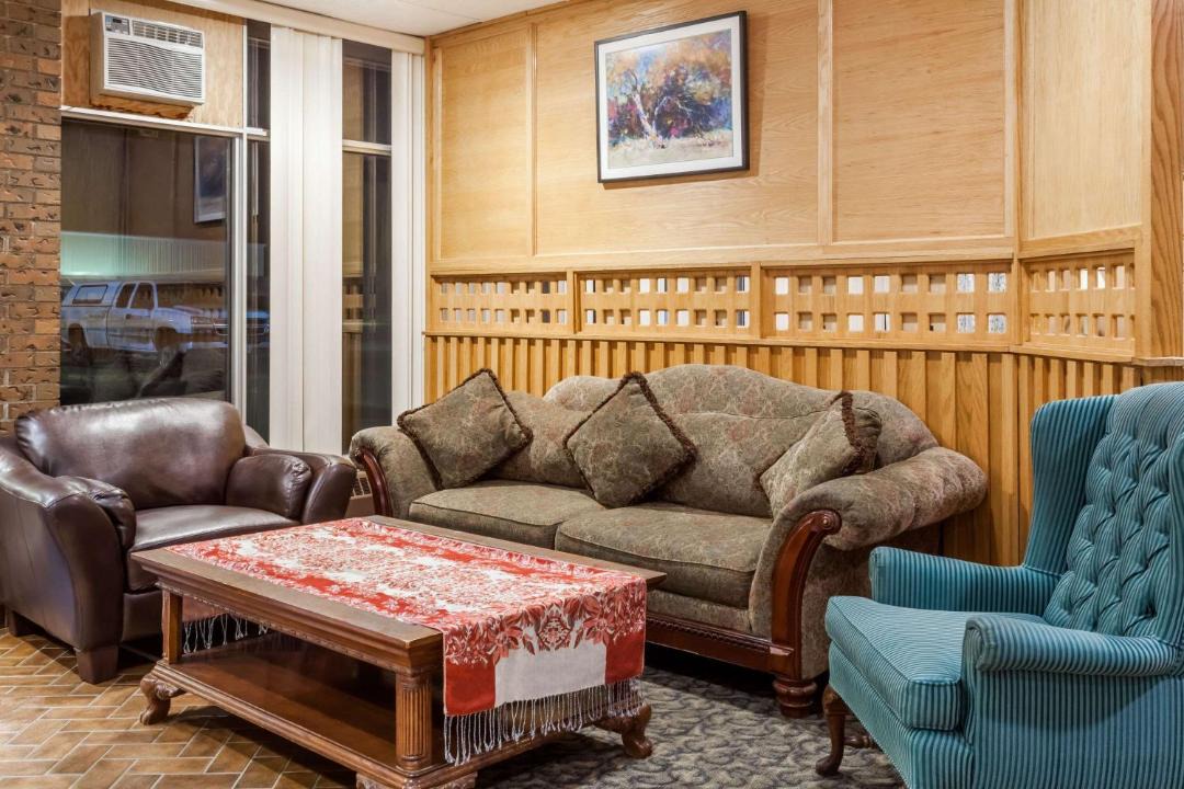 Photo of Livingroom in Melville