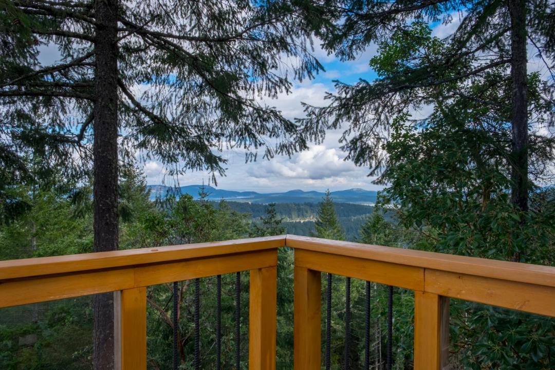 Photo of Patio Balcony in Salt Spring Island
