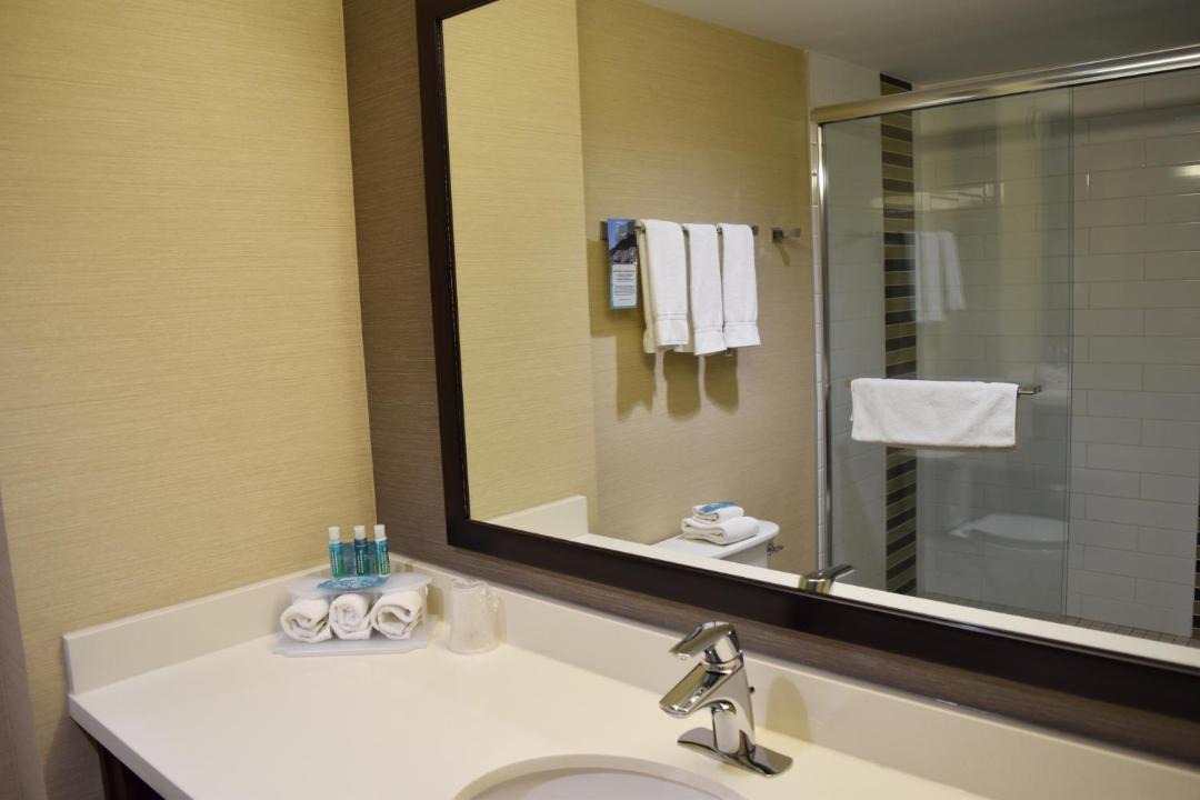 Photo of Bathroom in Golden