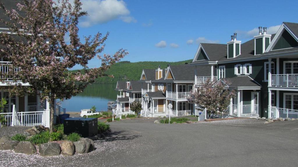 Photo of Buildings in Saint Donat