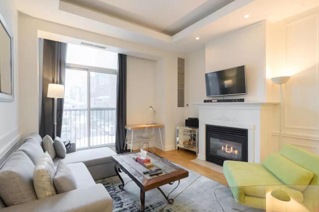 Photo of Livingroom in Church and Wellesley
