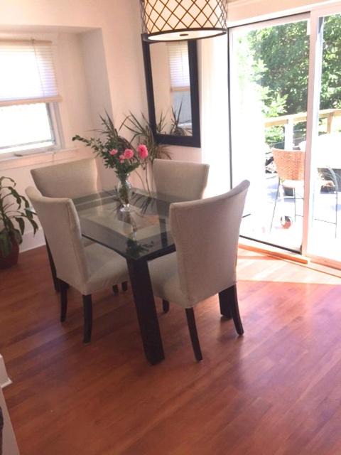 Photo of Livingroom in Fernwood
