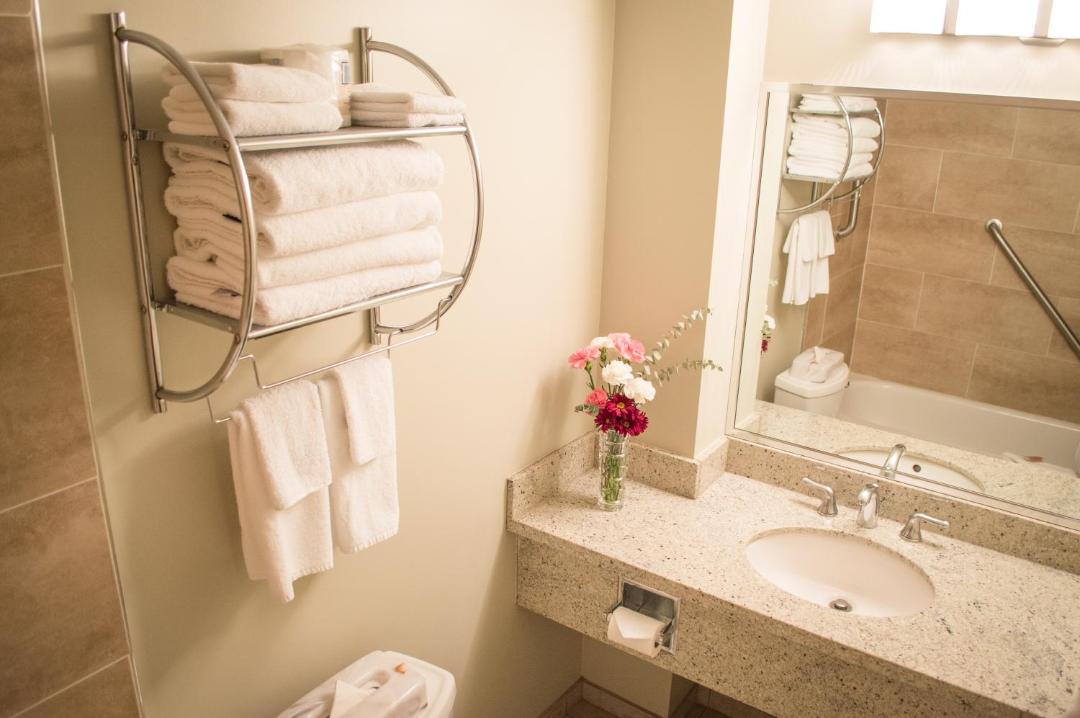 Photo of Bathroom in Garibaldi Highlands