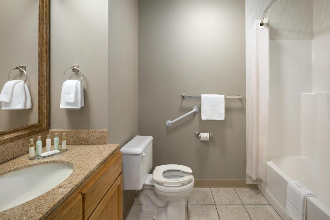 Photo of Bathroom in Leduc