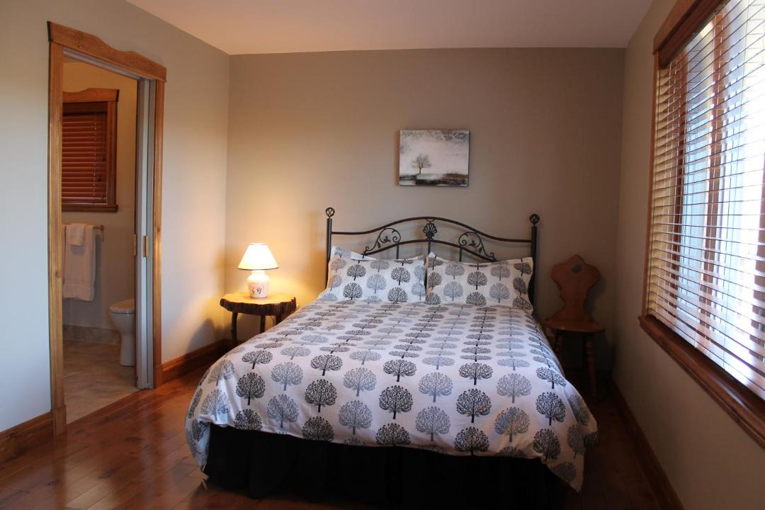 Photo of Bedroom in St-Adolphe-d'Howard
