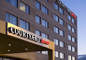 Courtyard by Marriott Montreal Airport