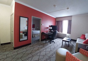 Best Western Plus Rose City Suites