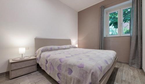 Two-Bedroom Deluxe Apartment with Garden View