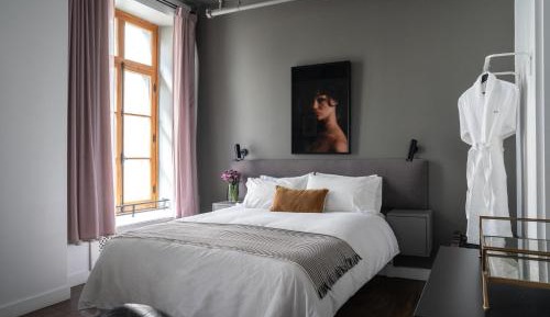 Room 202