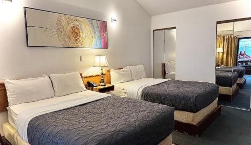 Standard Double Room with Two Double Beds