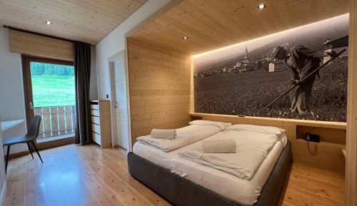 Double Room with Balcony (2 Adults + 1 Child)