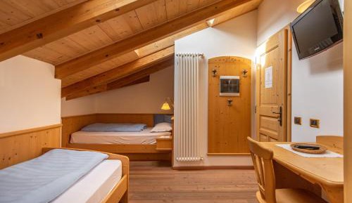 Small Twin Room