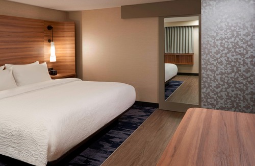 Ville-Marie Hotel | Fairfield by Marriott Montreal Downtown