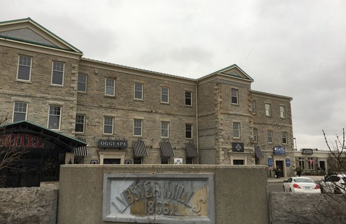 Merritton Hotel | Stone Mill Inn