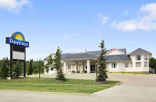 Hinton Hotel | Days Inn by Wyndham Hinton