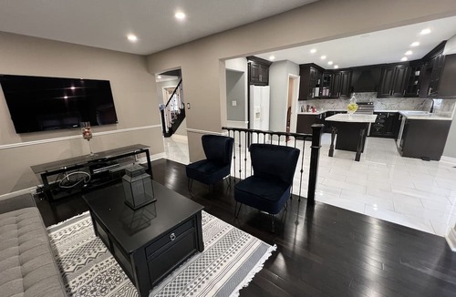 Scarborough House | Cozy Upscale Scarborough Home!
