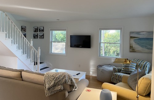 Scugog Cottage | Big Red Cottage with amazing lakeviews!