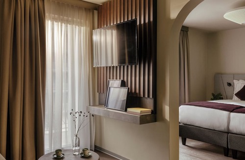 Zermatt City Centre Hotel | SCHLOSS Zermatt - CBD & Adaptogenic Spa and Sport Hotel