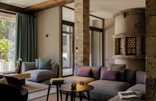 Zermatt City Centre Hotel | SCHLOSS Zermatt - CBD & Adaptogenic Spa and Sport Hotel