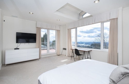 West Vancouver House | Spectacular, Water View House!