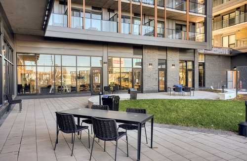 Industrial Park Apartment | Fully-furnished Bachelor/Studio near Cyrville LRT Train Station in Ottawa