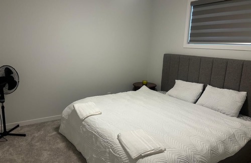 Airdrie House | New Basement Suite in Airdrie Near Calgary Airport with Private Entrance