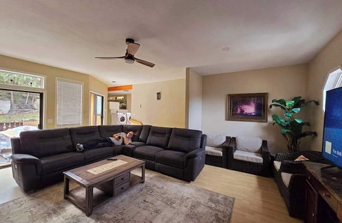 Westshore Estates House | Charming 3-bedroom house in enchanting Vernon with AC, WiFi