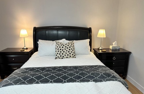 East Newton North House | Private Resort Like Stay in Metro Vancouver
