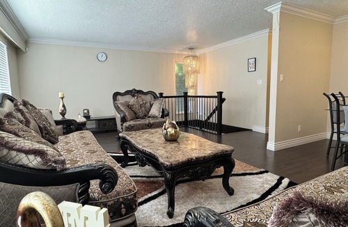 Richmond House | Private bedroom with AC,Private washroom,close to YVR airport-Cambie Palace