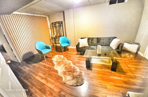 Vaughan House | Separate Luxurious spa unit