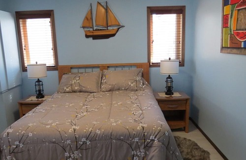 Beaconia Cottage | Boulder Bay Cottage - Main floor