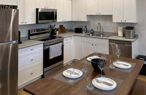 Kamloops Apartment | New beautiful quiet suite in Juniper Ridge. Very luxurious!