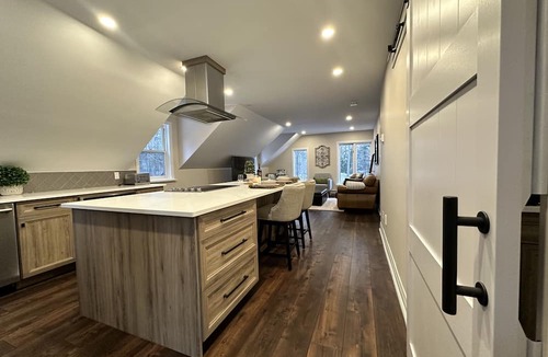 Milton Cottage | Beautiful Cozy Country Cottage 5 Minutes From 401 Guelph Line