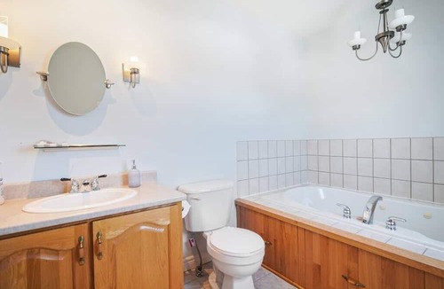 Paradise House | Peaceful Paradise -3 BDRM with beautiful Sunroom